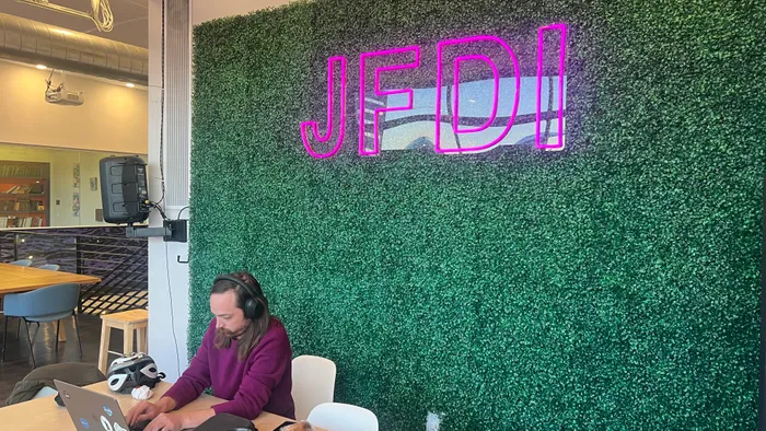 NeonSignsNow.co.uk - Custom Neon Sign