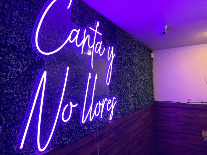 NeonSignsNow.co.uk - Custom Neon Sign