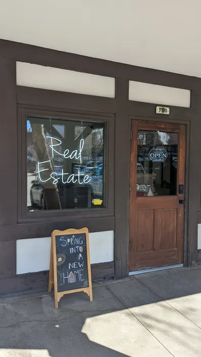 NeonSignsNow.co.uk - Custom Neon Sign